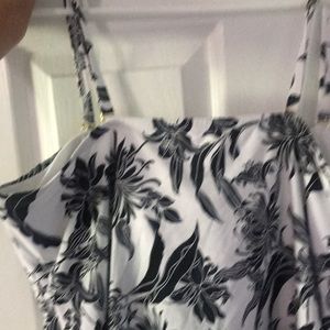 Ladies 2XL SWIMMING TOP